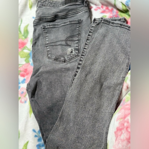 American Eagle Jeans - Picture 2 of 5